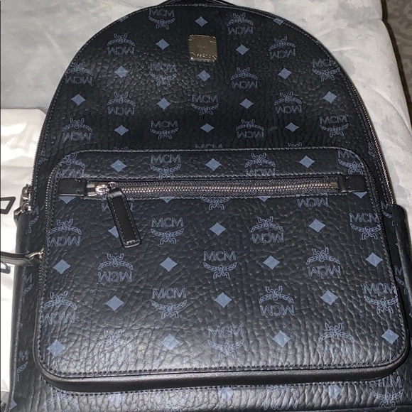 MCM Stark Backpack - Picture 2 of 3